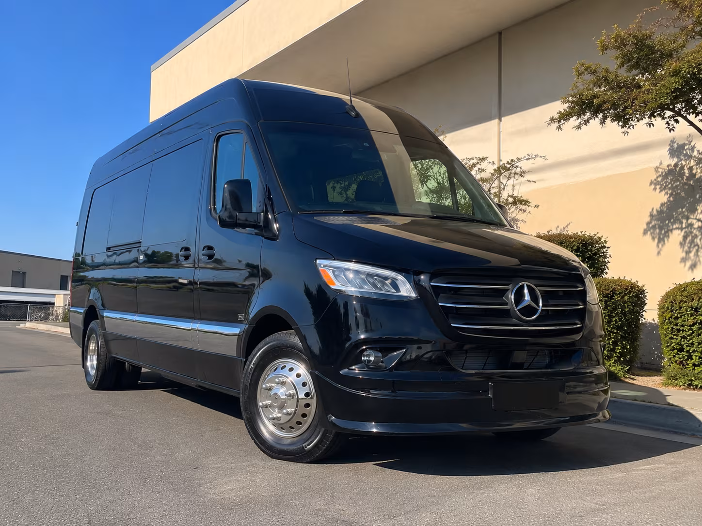 15 passenger sprinter van