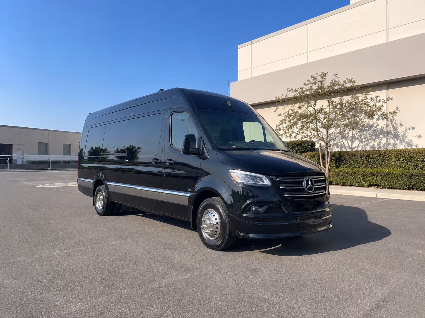 pomona 18 passenger sprinter van