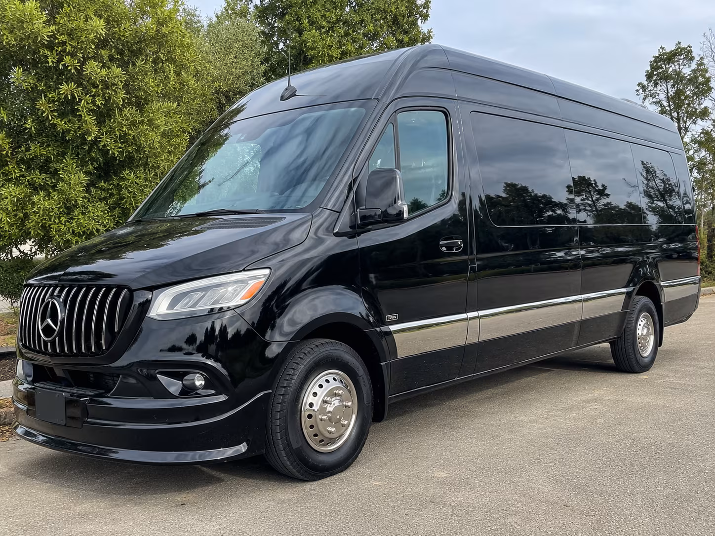 why rent using pomonasprintervanrental com